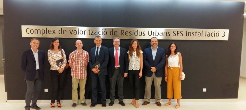 S.A. AGRICULTORES DE LA VEGA DE VALENCIA recibe a la Comisión Europea en su primera visita a una planta de tratamiento de residuos en la Comunidad Valenciana.